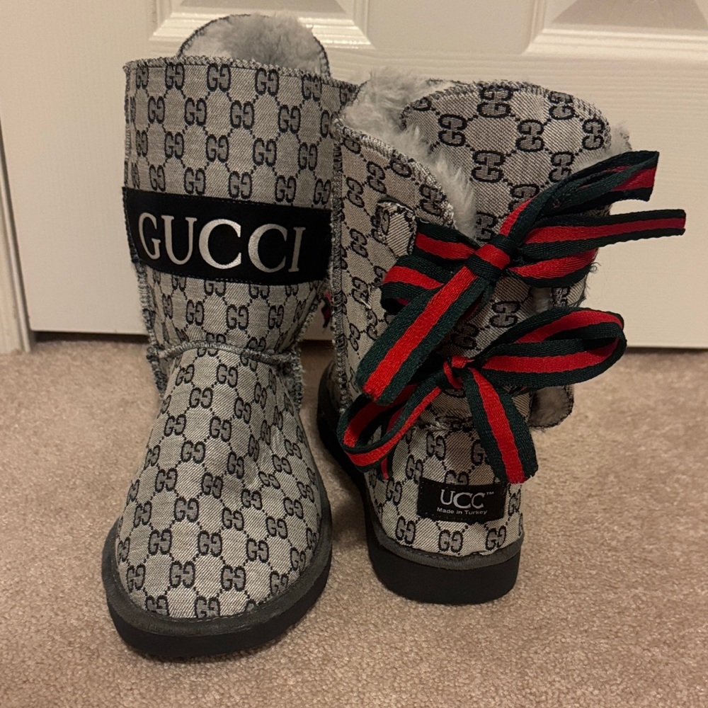 Monogram slipper Boots - Picture 2 of 5